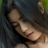 Christie Dewi Çıplak