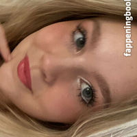 Courtney_36180 Çıplak