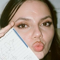 Dafne Keen Çıplak