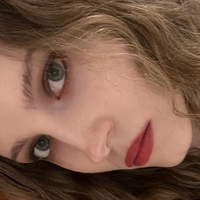 Danielle Poser Çıplak