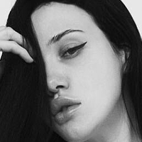 Dasha Doshik Çıplak