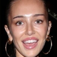 Delilah Hamlin Çıplak