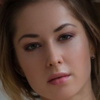 Diana Lark Çıplak