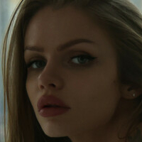 diana_salalatova Çıplak