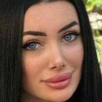 Dianna Petrova Çıplak