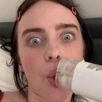 Diskussion: Billie Eilish Çıplak