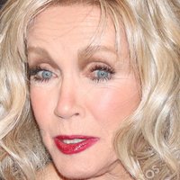 Donna Mills Çıplak