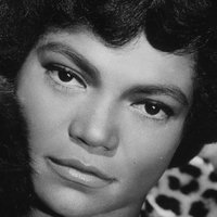 Eartha Kitt Çıplak