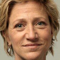 Edie Falco Çıplak