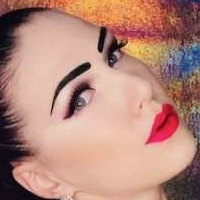 Elektra Cute Çıplak