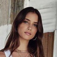 Elisha Herbert Çıplak