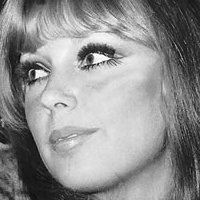 Elizabeth Ercy Çıplak