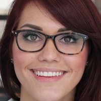 Elizabeth Hayes Çıplak
