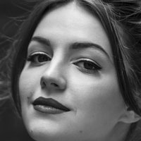 Ella Hunt Çıplak