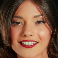 Elle Baldwinson Çıplak