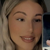 Ellie M Çıplak