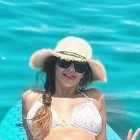emikukis Çıplak