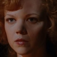 Emily Bergl Çıplak
