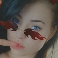 Emily Erdbeer Çıplak