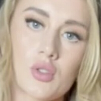 Emily Nosler Çıplak