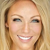 Emily Roche Çıplak