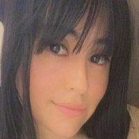 Emilyuumi Çıplak