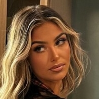 Emma Nova Çıplak