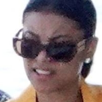 Eniko Hart Çıplak