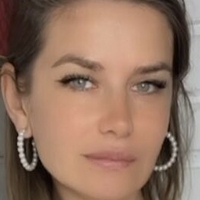 Erika Novak Çıplak
