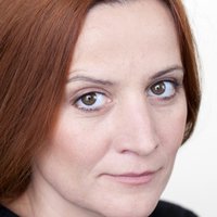 Estelle Larrivaz Çıplak