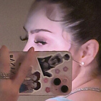 foreveryuri Çıplak