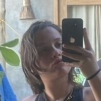 Frau Gretel Çıplak