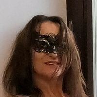 Frivolous Pixie Çıplak