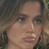 Gabriela Flores Çıplak