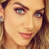 Giovanna Ewbank Çıplak