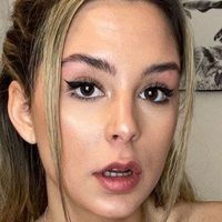 Giulia Valeri Çıplak