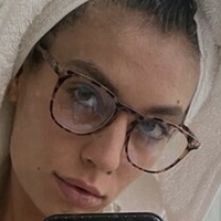 Giyanca Çıplak