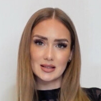 Goddess Kira Gold Çıplak