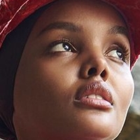 Halima Aden Çıplak