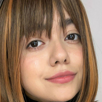 Hanna Costtello Çıplak