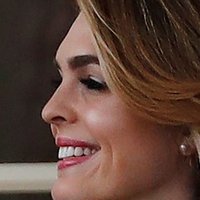 Hope Hicks Çıplak