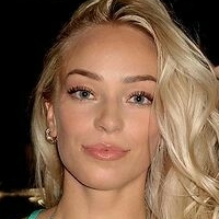 Isabel Martin Çıplak