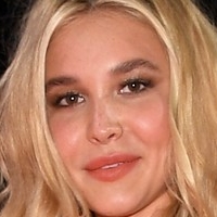 Isabel May Çıplak