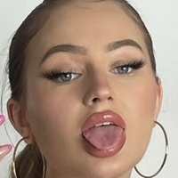 Iulia Valentina Çıplak