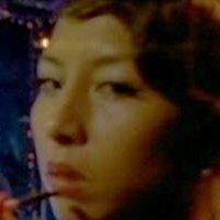 Ivy Yi Çıplak