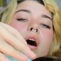 j0ivyy Çıplak