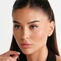 Janina Modica Çıplak