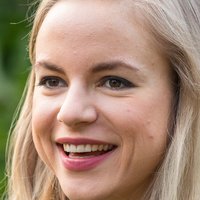 Julia Engelmann Çıplak
