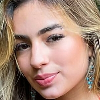 Julia Puzzuoli Çıplak