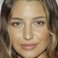 Julia Wieniawa Çıplak